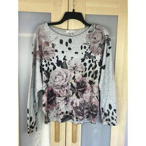 Gaze womens Sz M Blouse gray crewneck Top Floral Boho Career Party Casual